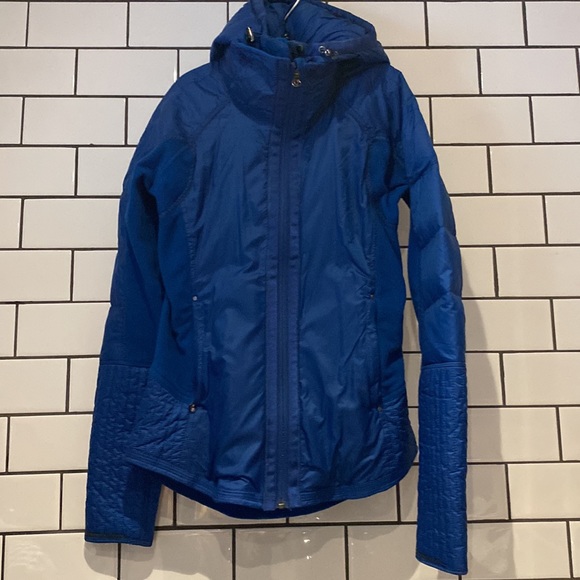 Lululemon Run Bundle Up jacket size 4 - Picture 8 of 8